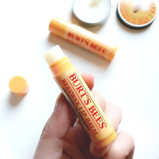 son dưỡng Burt's Bees không màu 