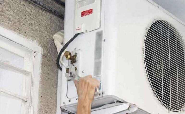 Mã lỗi J6 điều hòa Daikin