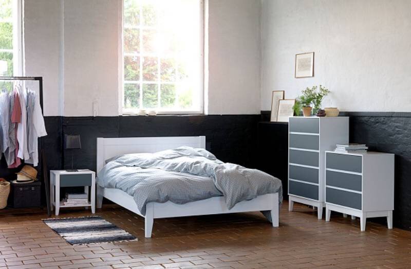 Khung giường gỗ công nghiệp Tinglev trắng