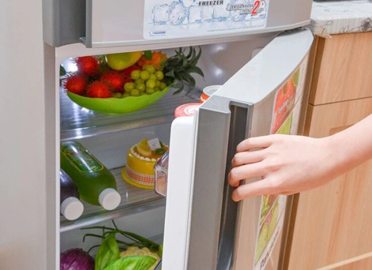 Đóng chắc cửa tủ lạnh để đảm bảo nhiệt độ cho tủ