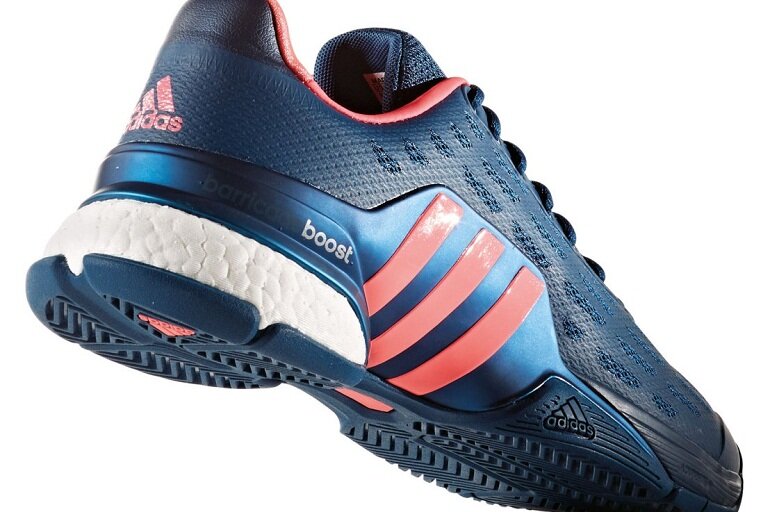 Giày tennis Adidas tích hợp rất nhiều công nghệ hiện đại