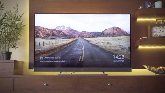 Âm thanh chất lượng trên với Onkyo trên Smart Tivi TCL 55 inch 55C8, 4K UHD