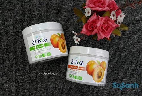 Tẩy da chết St. Ives Fresh Skin Apricot Scrub