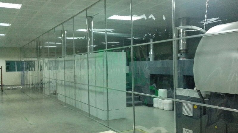 vách ngăn điều hòa bằng nhựa pvc