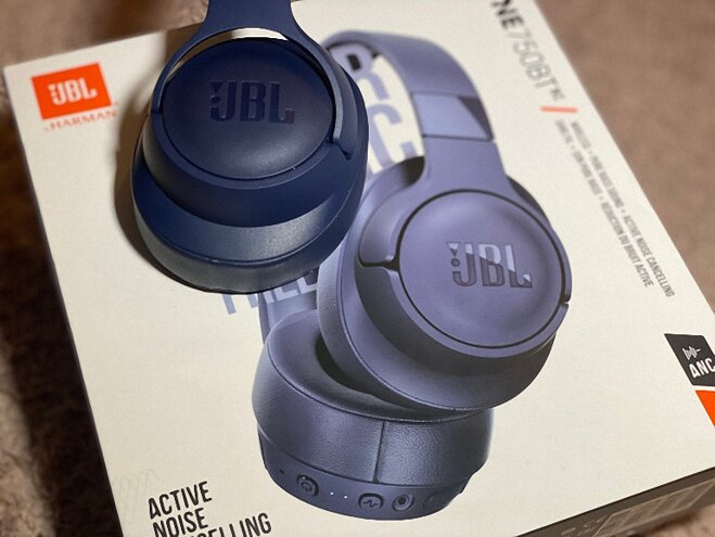 tai nghe jbl tune 750btnc