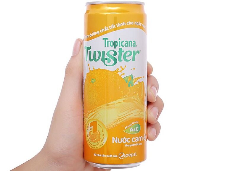 Nước cam ép Twister - Giá tham khảo: 10.000 vnd/ chai 455ml