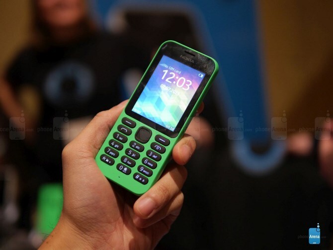Màn hình Nokia 215. Nguồn: PhoneArena