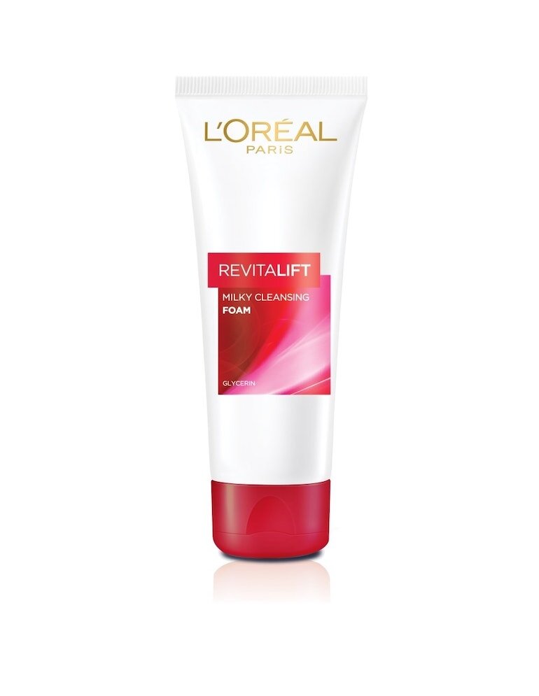 Sữa rửa mặt L'oreal Revitalift Milky Cleansing Foam