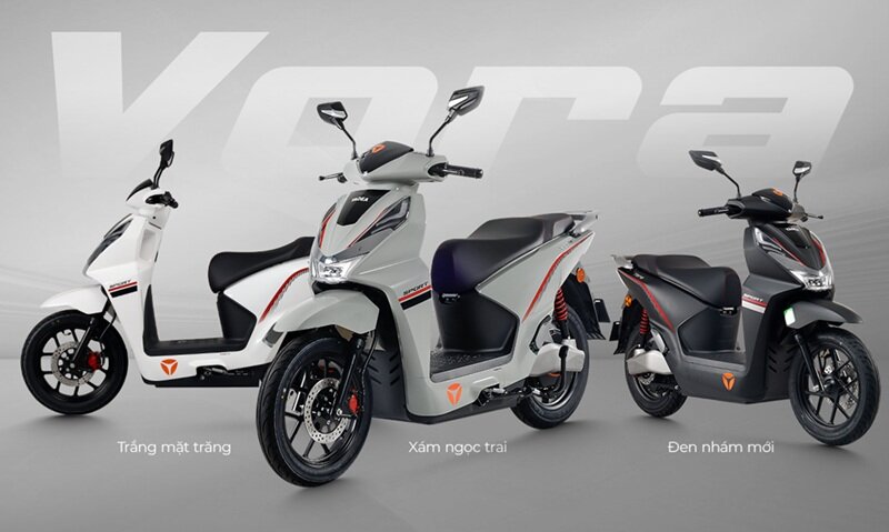 Xe máy điện mới đi tới 296 km/lần sạc, có màn hình TFT cùng định vị GPS với giá bán hợp lý