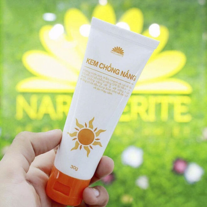 Kem chống nắng cho mẹ bầu Narguerite SPF 50 PA++ với các dưỡng chất tự nhiên phù hợp hầu hết với mọi loại da ngay cả với da nhạy cảm