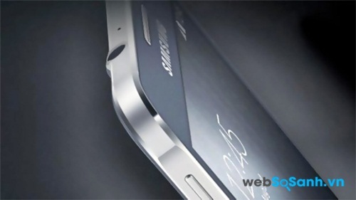 Galaxy A5 gây ấn tượng bởi thiết kế nguyên khối bằng kim loại