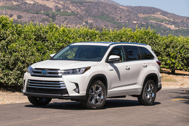 Toyota Highlander Hybrid sẽ là người bạn đồng hành cho những chuyến đi xa lý tưởng