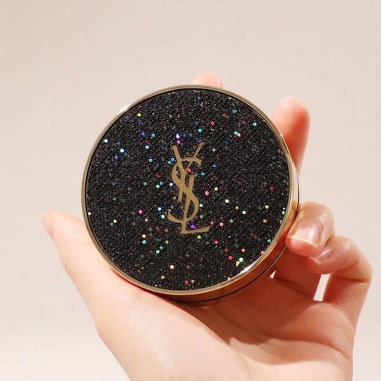 Phấn nước Cushion cao cấp YSL Le Cushion Encre De Peau Sequin Limited Edition