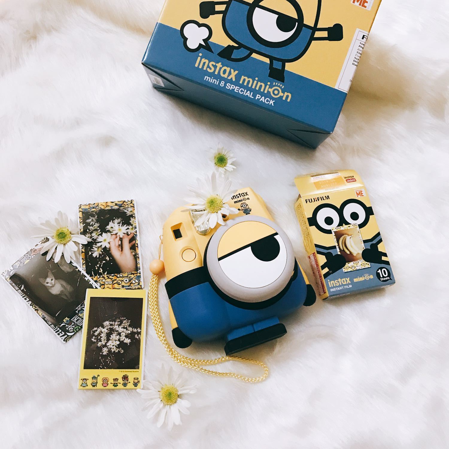 Máy ảnh chụp hình lấy ngay phiên bản Minion