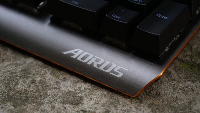 bàn phím cơ aorus k7