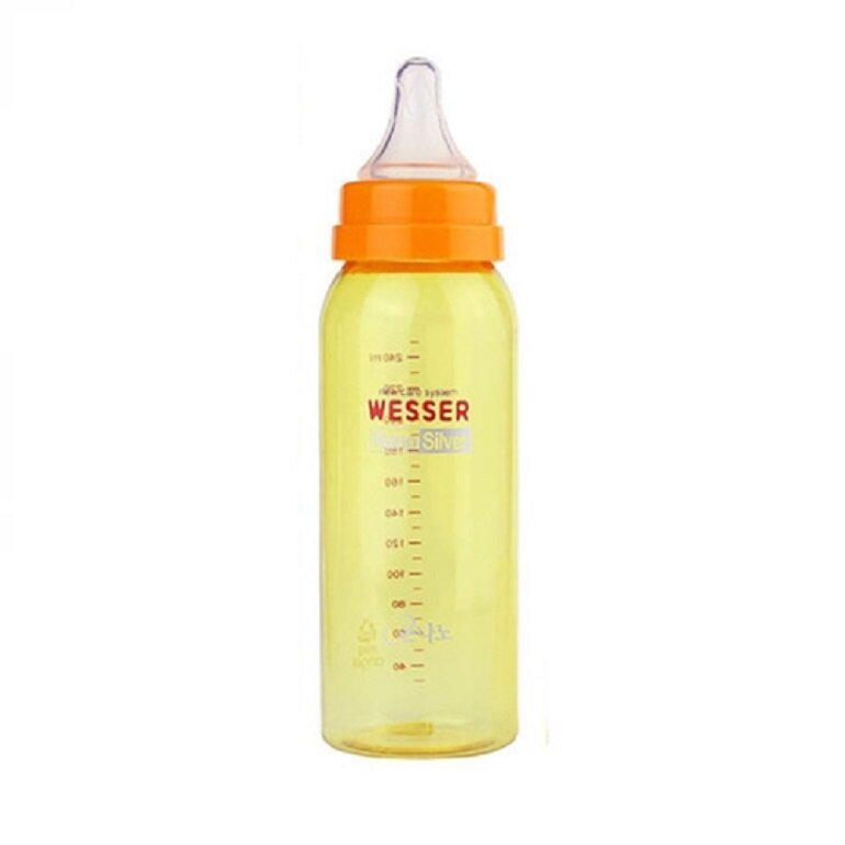 Núm ti của bình sữa Wesser Nano Silver 250ml làm bằng silicon