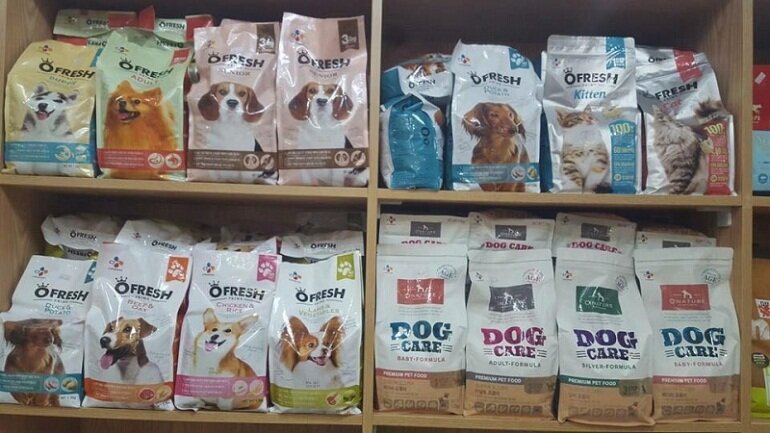 Dry dog ​​food is both nutritious and convenient