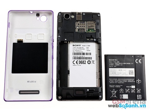 Sony Xperia M với pin 1750 mAh có thể tháo rời