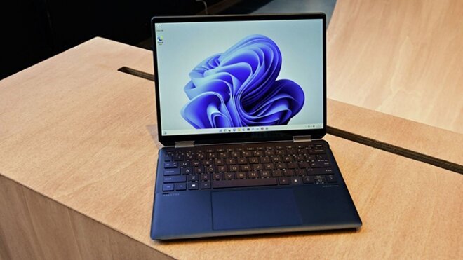 Đánh giá laptop 14 inch HP Spectre x360 14-ef0030TU 6K773PA