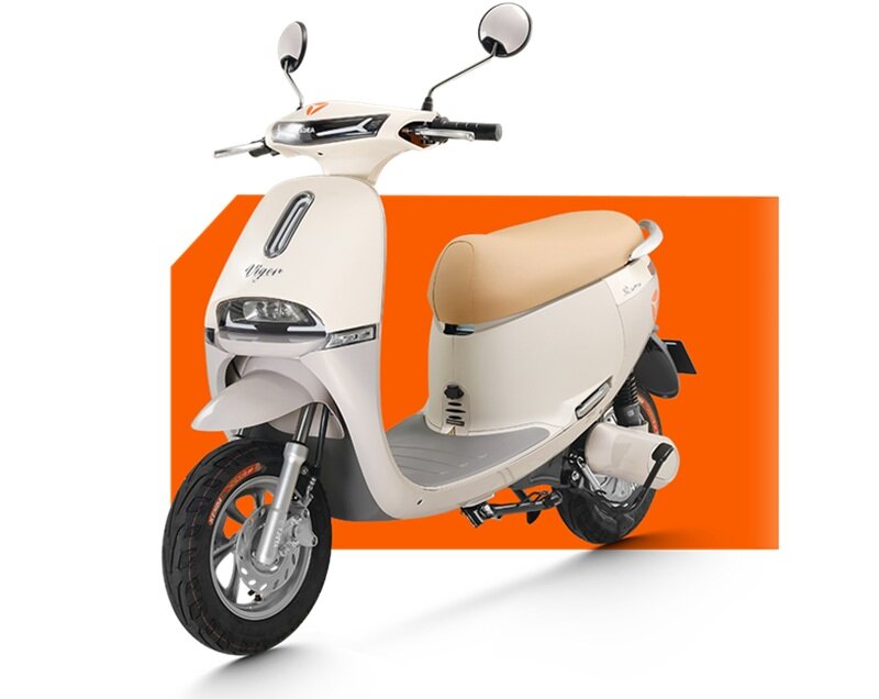 Xe máy điện Yadea giá 15,99 triệu đồng gây ấn tượng nhờ trang bị hiện đại, pin tốt