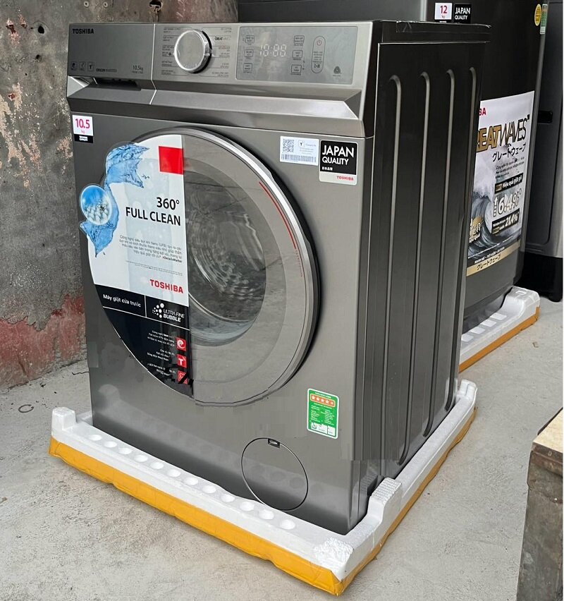 Máy giặt Toshiba lồng ngang Inverter 10.5 kg TW-BL115A2V SS giá siêu rẻ, chất lượng quá tốt cho năm 2025