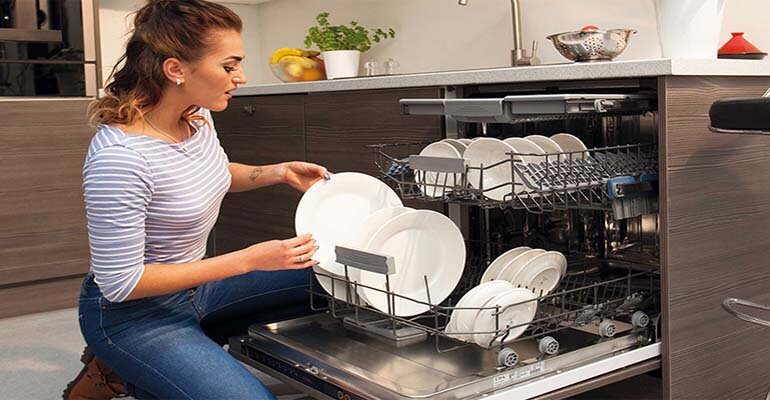 Máy rửa bát tốn bao nhiêu điện năng trong 1 tháng? may rua bat co ton dien nuoc hay khong 2