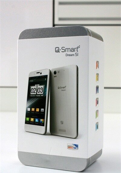 Mở hộp Q-Smart Dream SI: Smartphone lõi tứ 1.5Ghz, màn hình Full HD, camera 13MP