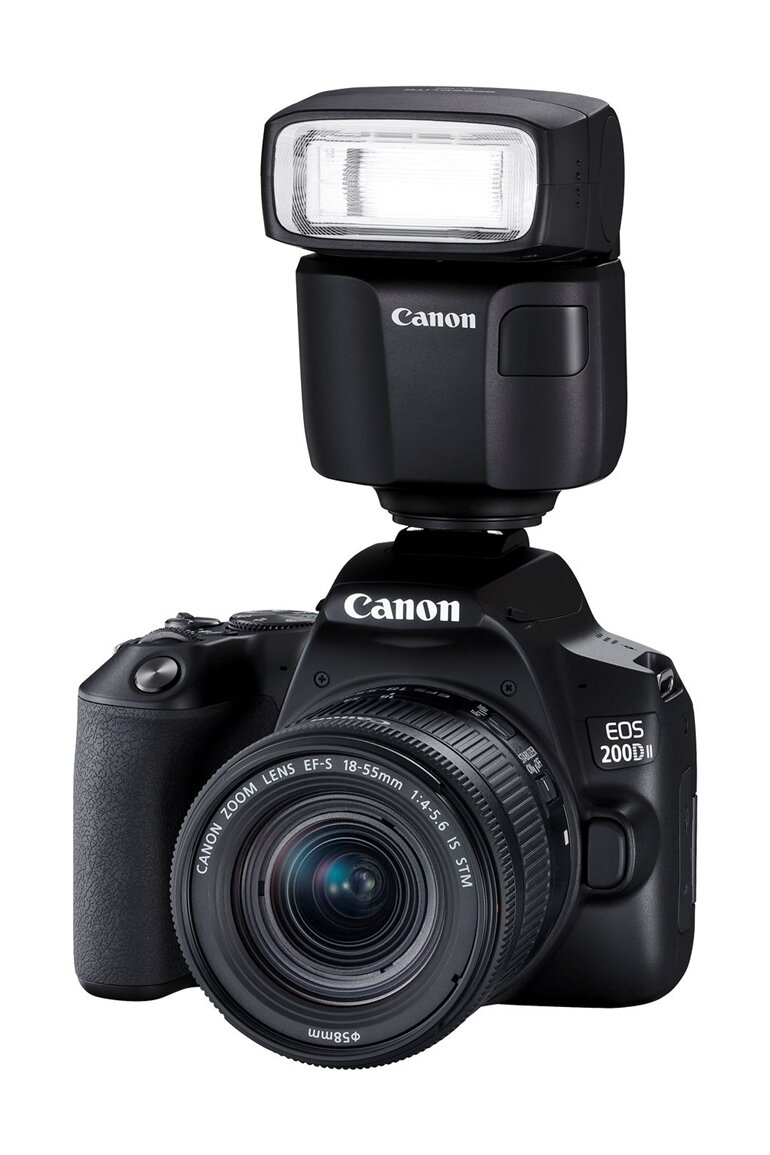 Canon EOS 200D II là một sản phẩm máy ảnh độc đáo của Canon. Với khả năng chụp ảnh và quay phim chất lượng cao cùng thiết kế thời trang, bạn chắc chắn sẽ có những trải nghiệm tuyệt vời với sản phẩm này. Hãy đến với hình ảnh của Canon EOS 200D II để khám phá thêm nhé!