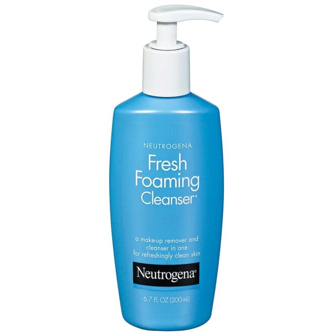 Sữa rửa mặt Neutrogena Fresh Foaming Cleanser - Giá tham khảo khoảng 308.000 vnđ/ chai 200ml