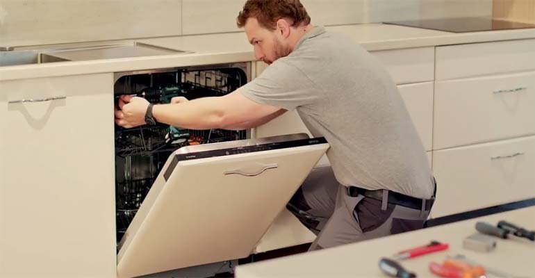 Máy rửa bát Bosch âm tủ cần tạo một khoảng cách với tủ bếp Máy rửa bát Bosch âm tủ