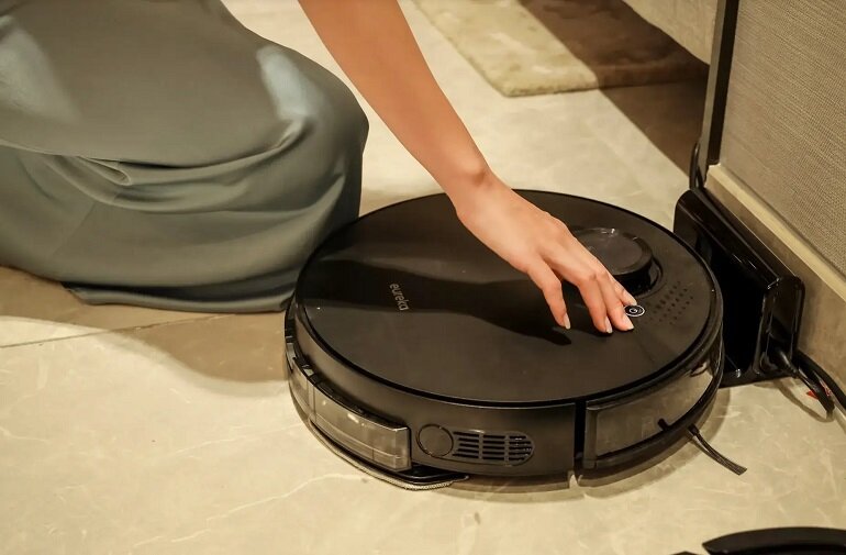 Robot hút bụi Eureka NER800