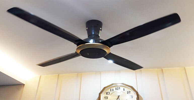 Quạt trần Panasonic F-56XPG sử dụng công nghệ AC tiết kiệm tối đa điện năng Quạt trần 4 cánh Panasonic F-56XPG