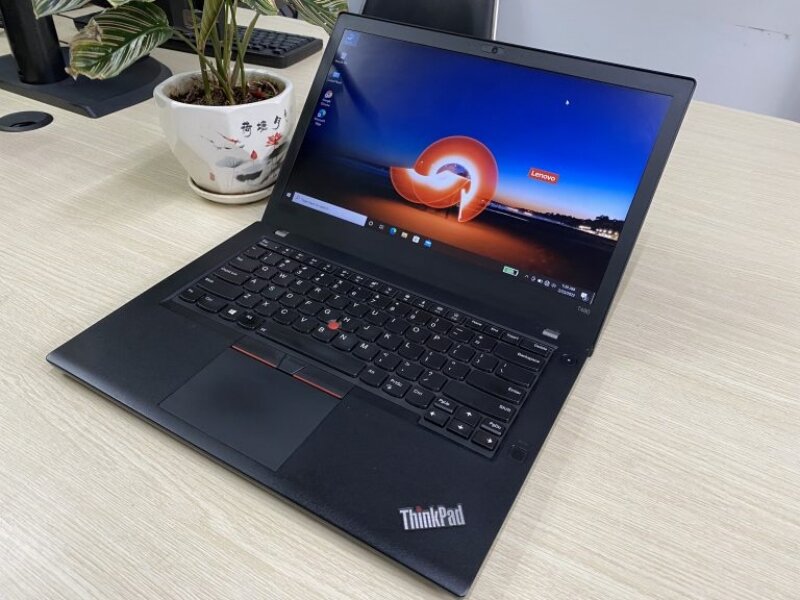 Sinh viên, dân văn phòng có nên mua laptop cũ Lenovo ThinkPad T480 hay không?