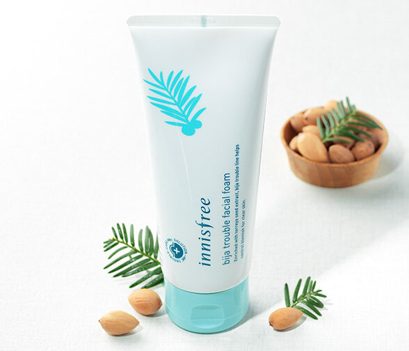 sữa rửa mặt Innisfree bija trouble facial foam