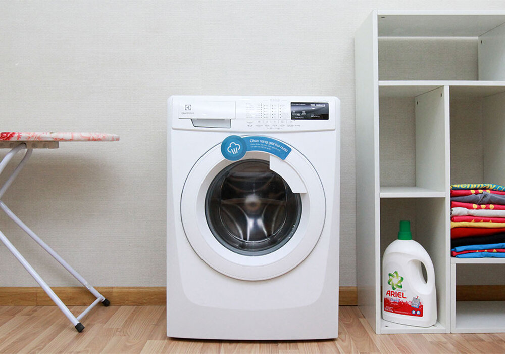 Máy giặt lồng ngang Electrolux EWF85743v