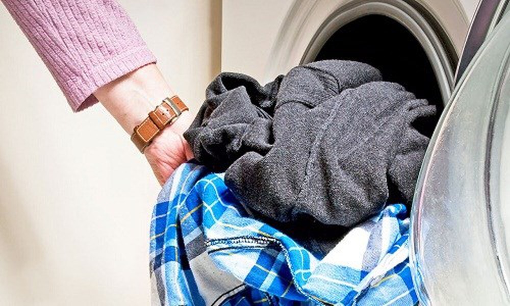 Máy sấy quần áo trong quá trình hoạt động sẽ tiêu tốn khá nhiều điện năng 