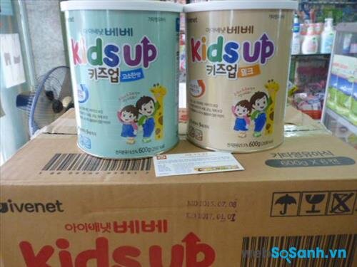 Sữa bột Kids Up hộp 600g có giá bán 620.000 đồng