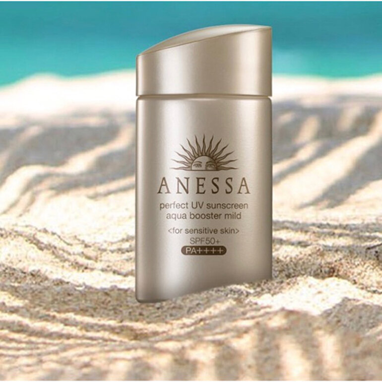 Kem chống nắng Anessa Perfect UV Sunscreen Aqua Booster SPF 50+ PA++++