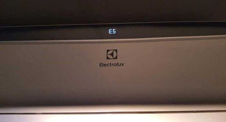 Điều hòa Electrolux báo lỗi E5