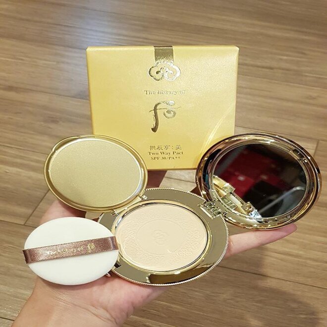 Premium powder for dry skin Gongjinhyang Mi Pact 1