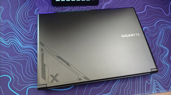 Đánh giá laptop gaming Gigabyte G6X 9KG (2024): Hiệu suất tốt, pin yếu!