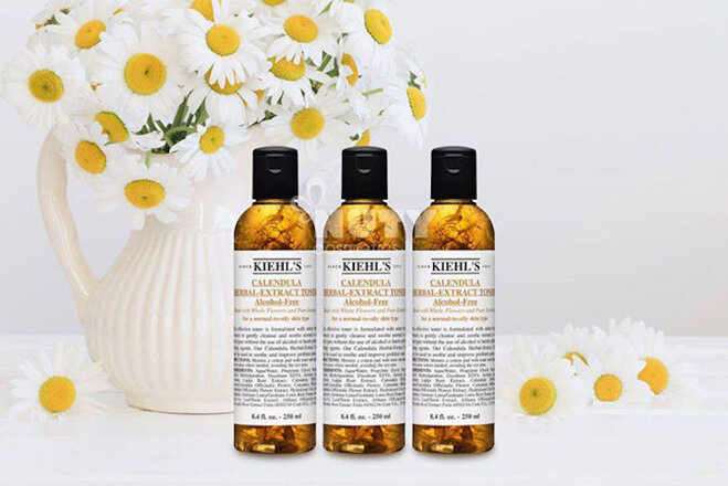 Nước hoa hồng hoa cúc Kiehl’s Calendula Herbal Extract Alcohol-Free