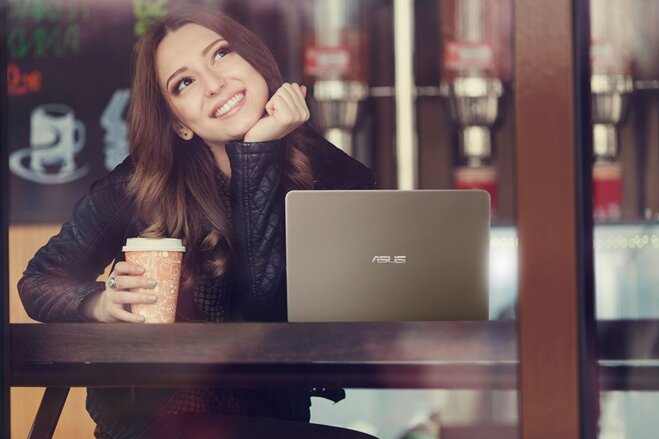 ASUS ZenBook 13 thật sự là một trải nghiệm tuyệt vời cho người sử dụng