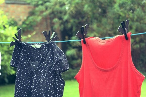 Tốc độ vắt ảnh hưởng đến thời gian khô của quần áo