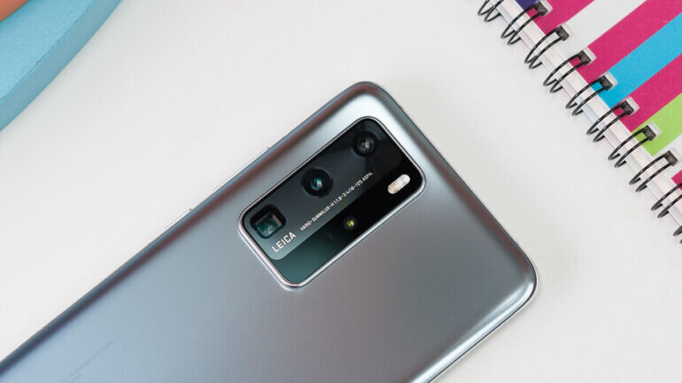 Huawei P40 Pro hay Samsung Galaxy S21