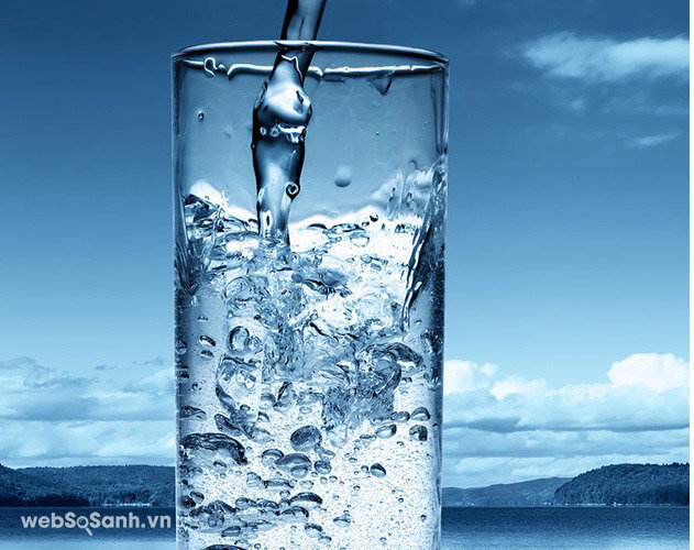 Khi bị cảm nên uống nhiều nước