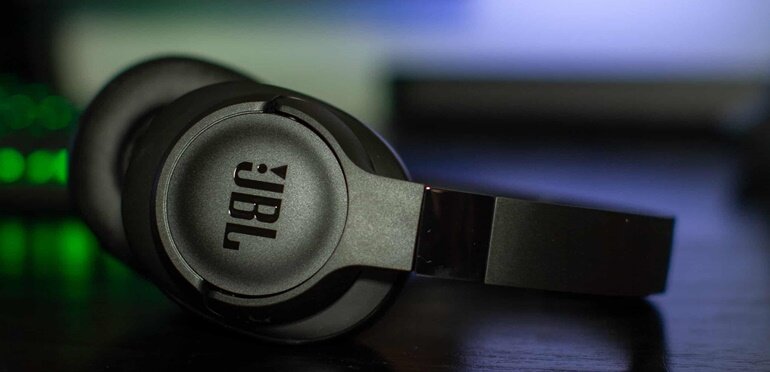 JBL Tune 760NC