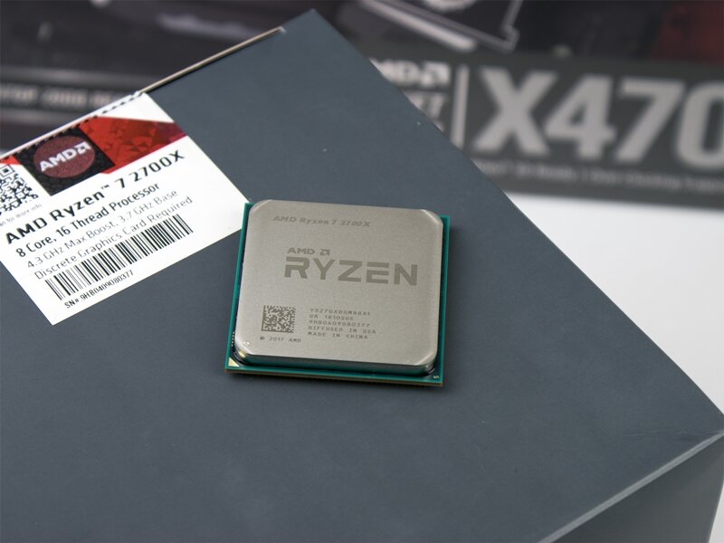 Vỏ hộp của Ryzen 7 2700X