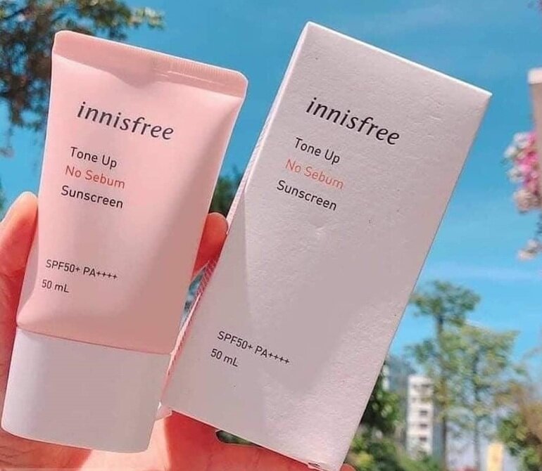 Kem chống nắng nâng tone Innisfree Tone Up No Sebum Sunscreen SPF 35 PA +++