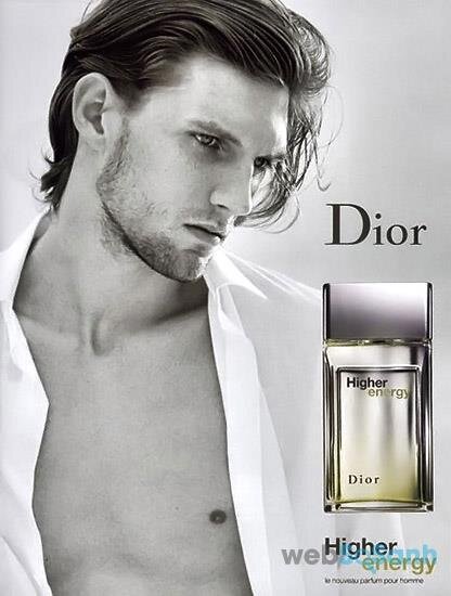 Nước hoa nam Dior Higher Energy có thiết kế trong suốt với ánh sáng xanh tinh tế, đầy năng động
